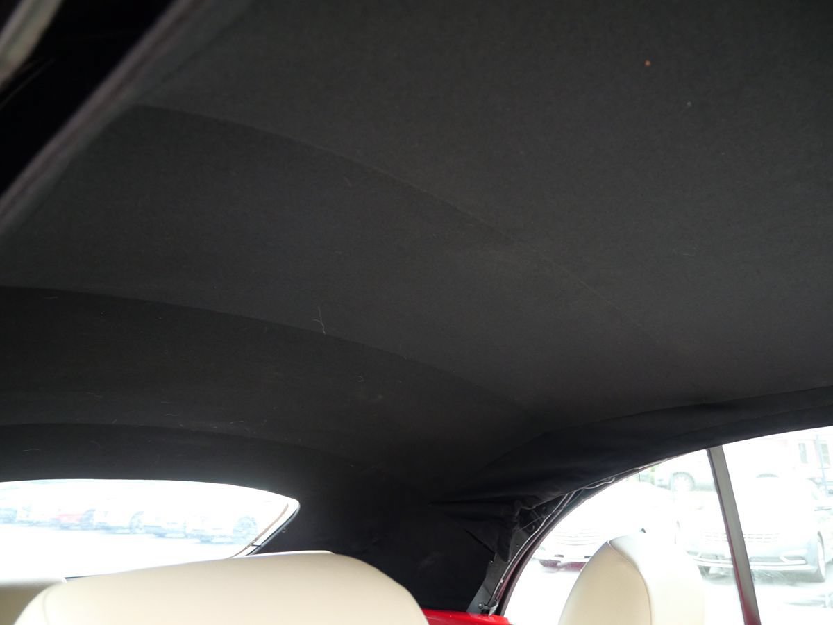 Used 2007 Volkswagen Beetle Convertible w/ Package 1 FWD image 18