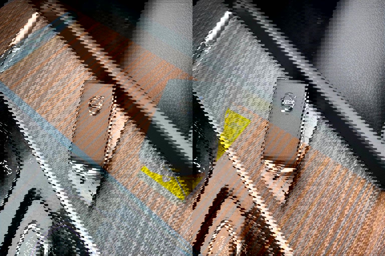 Used 2022 Volvo XC60 B5 Momentum w/ Climate Package image 12