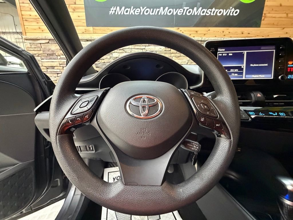 Used 2019 Toyota C-HR LE FWD image 17