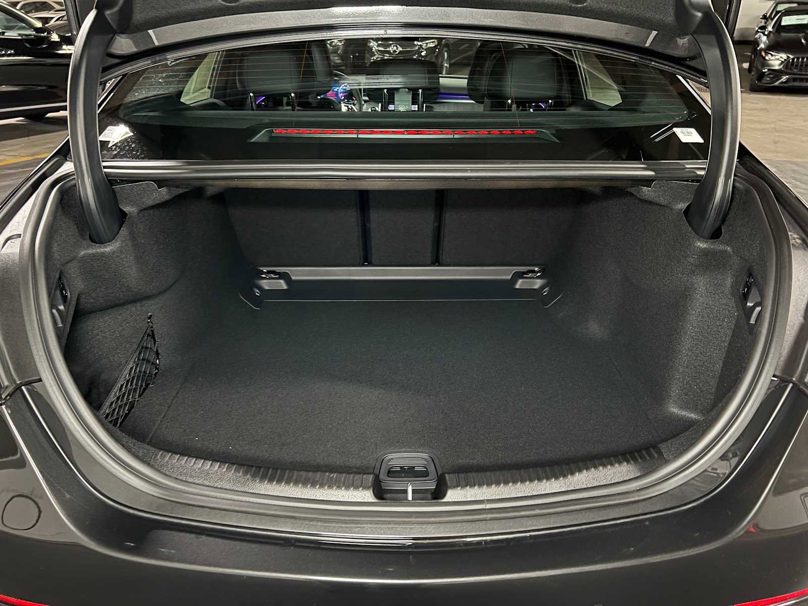 Used 2025 Mercedes-Benz C 300 4MATIC Sedan image 17