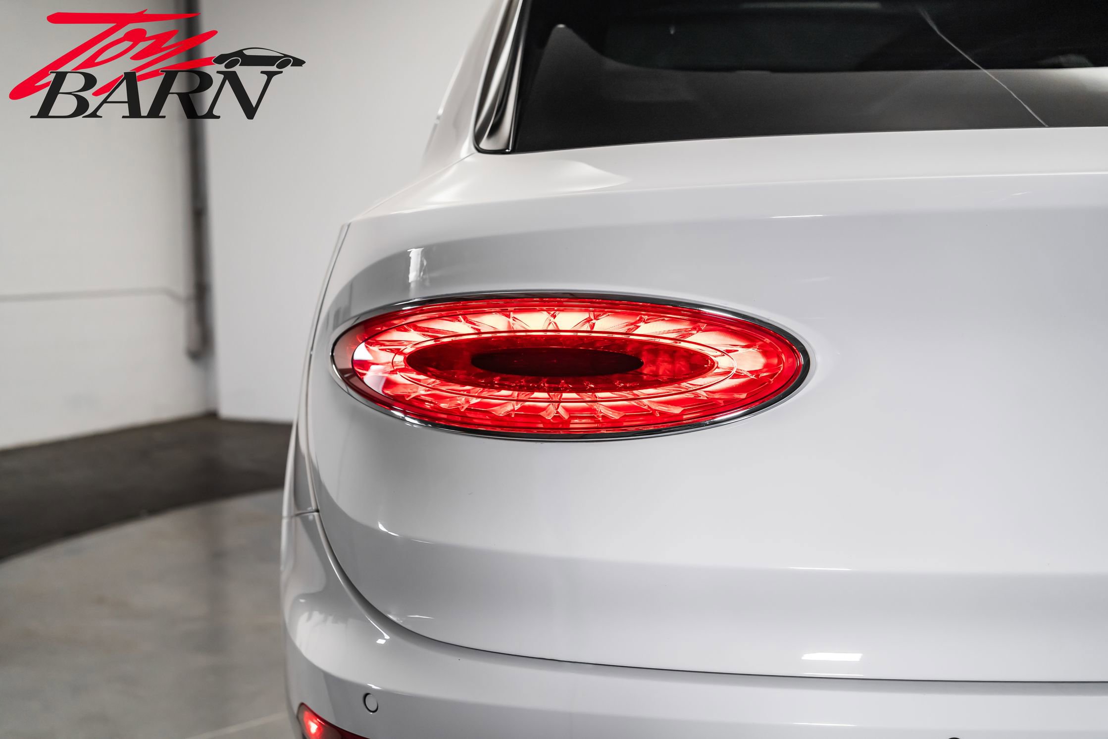 Used 2021 Bentley Bentayga image 12