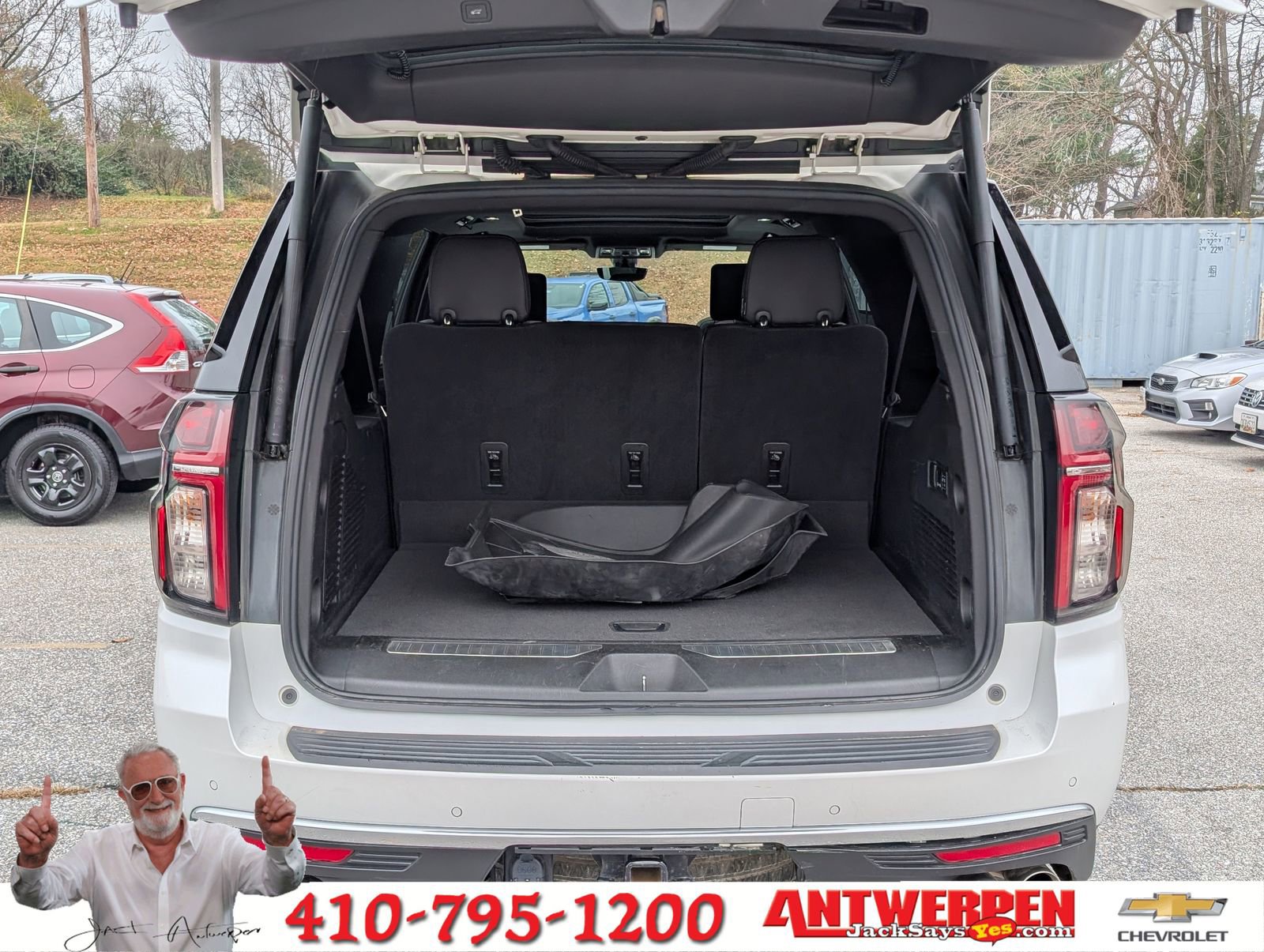 Used 2021 Chevrolet Suburban High Country image 15