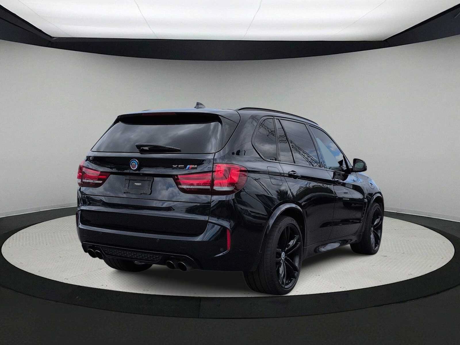 Used 2018 BMW X5 M AWD/4WD image 8