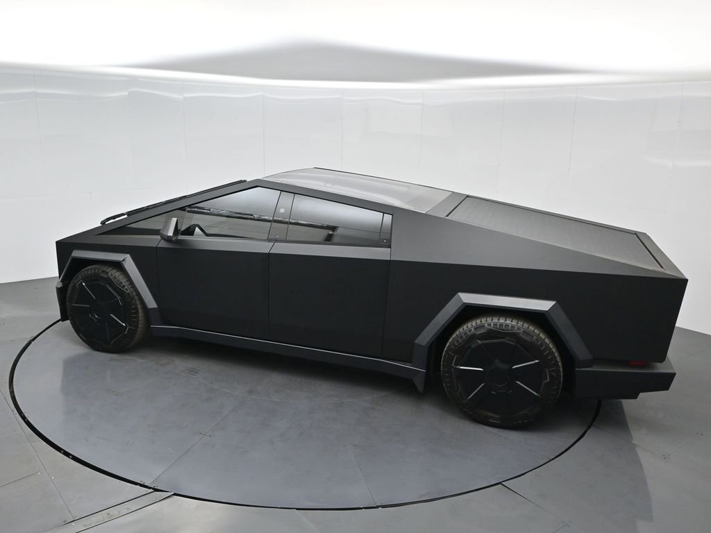 Used 2024 Tesla Cybertruck AWD Crew Cab image 54