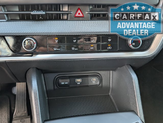 Used 2025 Kia Sportage LX FWD image 8