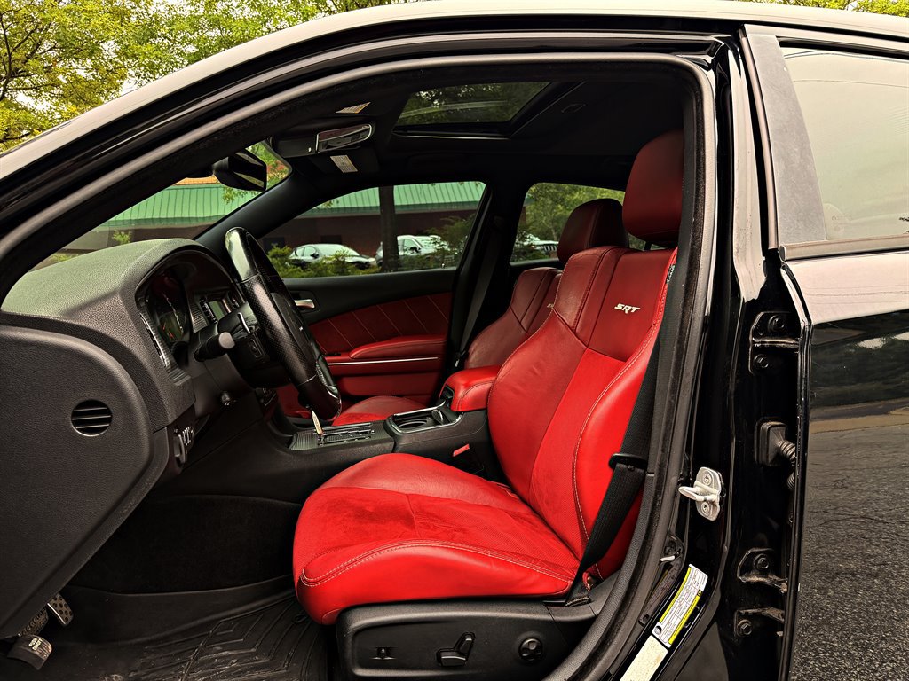 Used 2012 Dodge Charger SRT8 w/ Driver Confidence Group RWD image 9