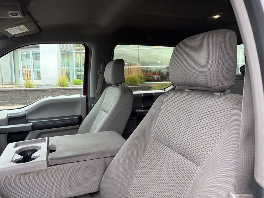 Used 2015 Ford F150 XLT w/ Equipment Group 302A Luxury AWD/4WD image 10