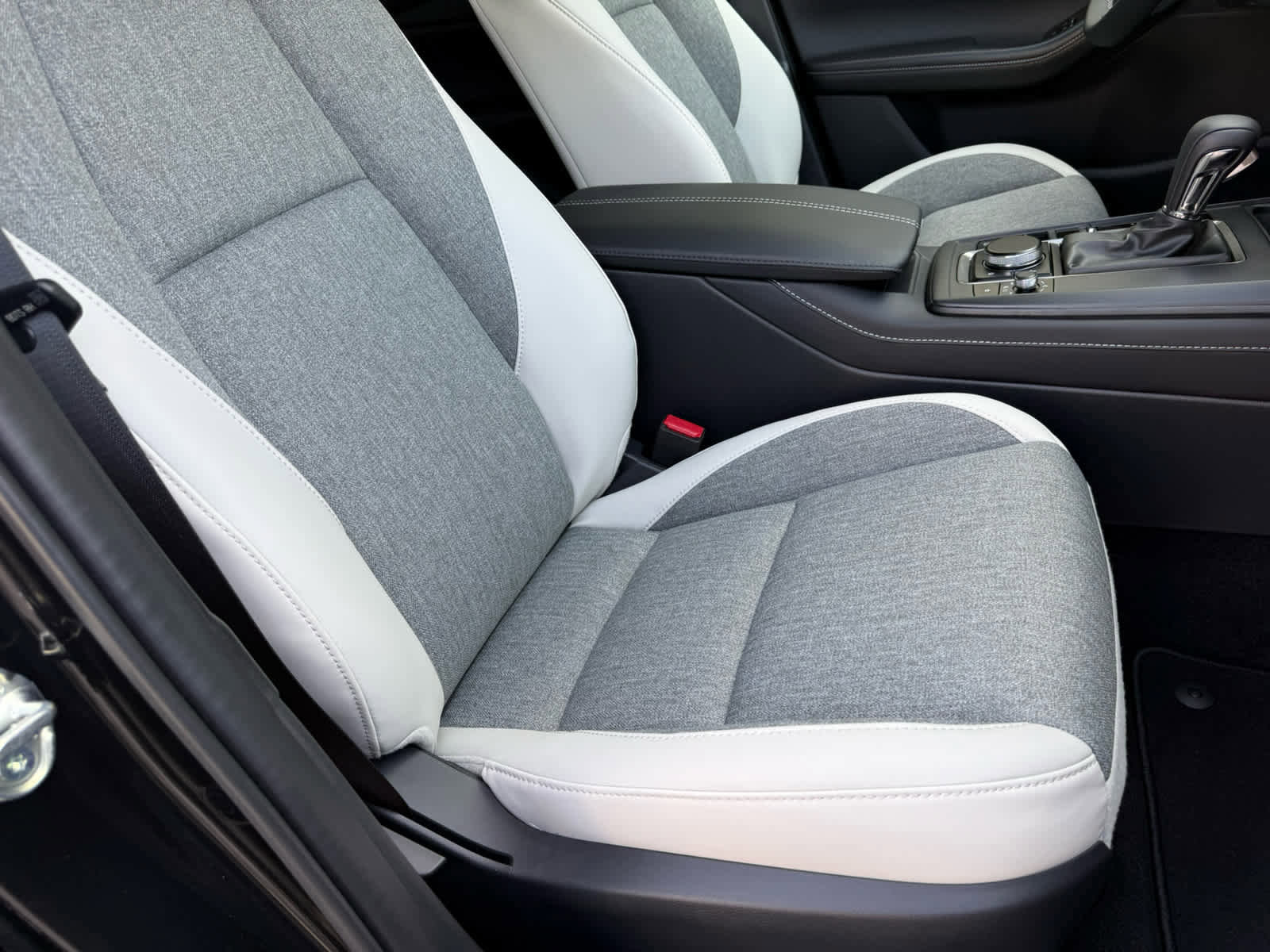 New 2026 MAZDA CX-30 Aire Edition AWD/4WD image 8