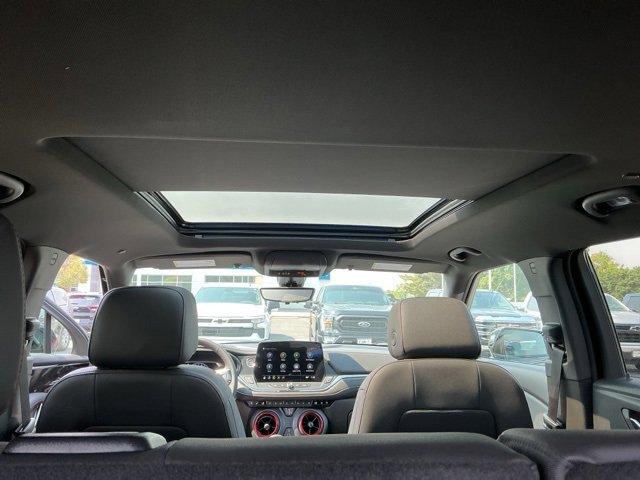 New 2025 Chevrolet Blazer RS w/ Driver Confidence II Package image 22