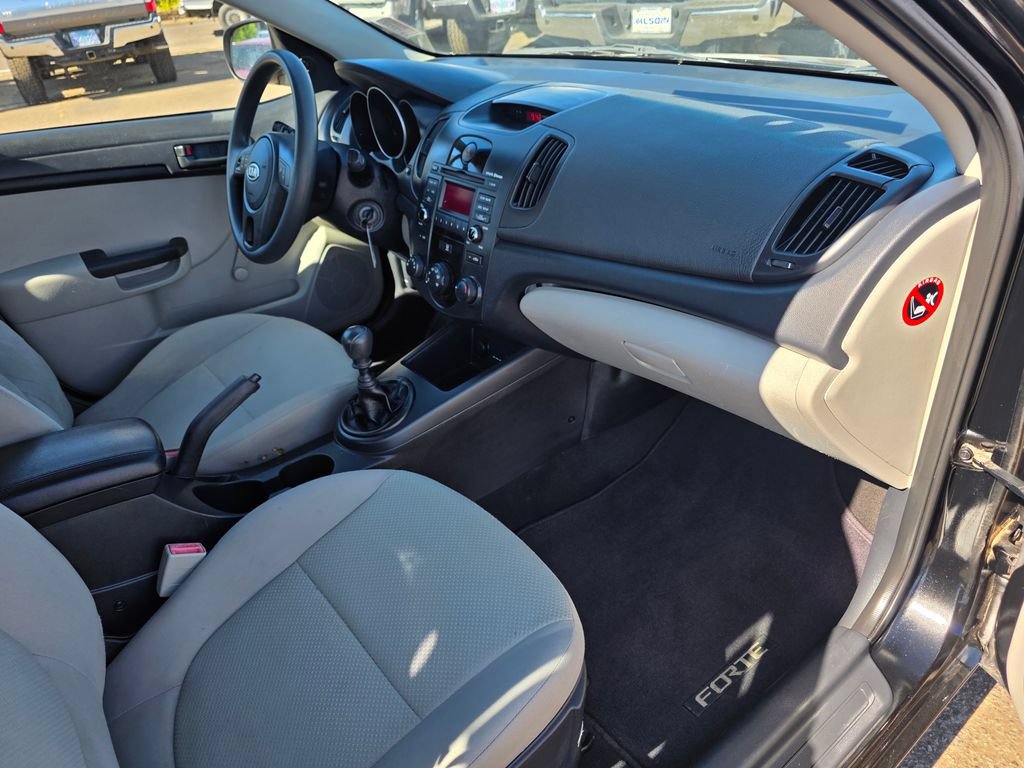Used 2010 Kia Forte LX w/ Convenience Pkg FWD image 22