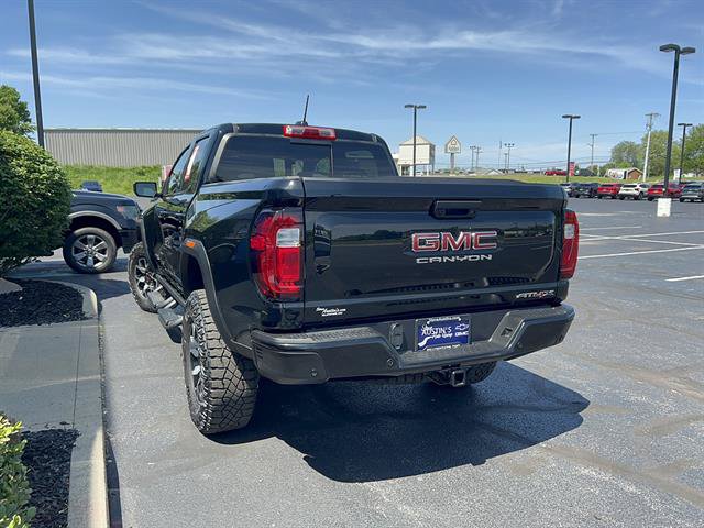 Used 2024 GMC Canyon AT4X AWD/4WD image 7
