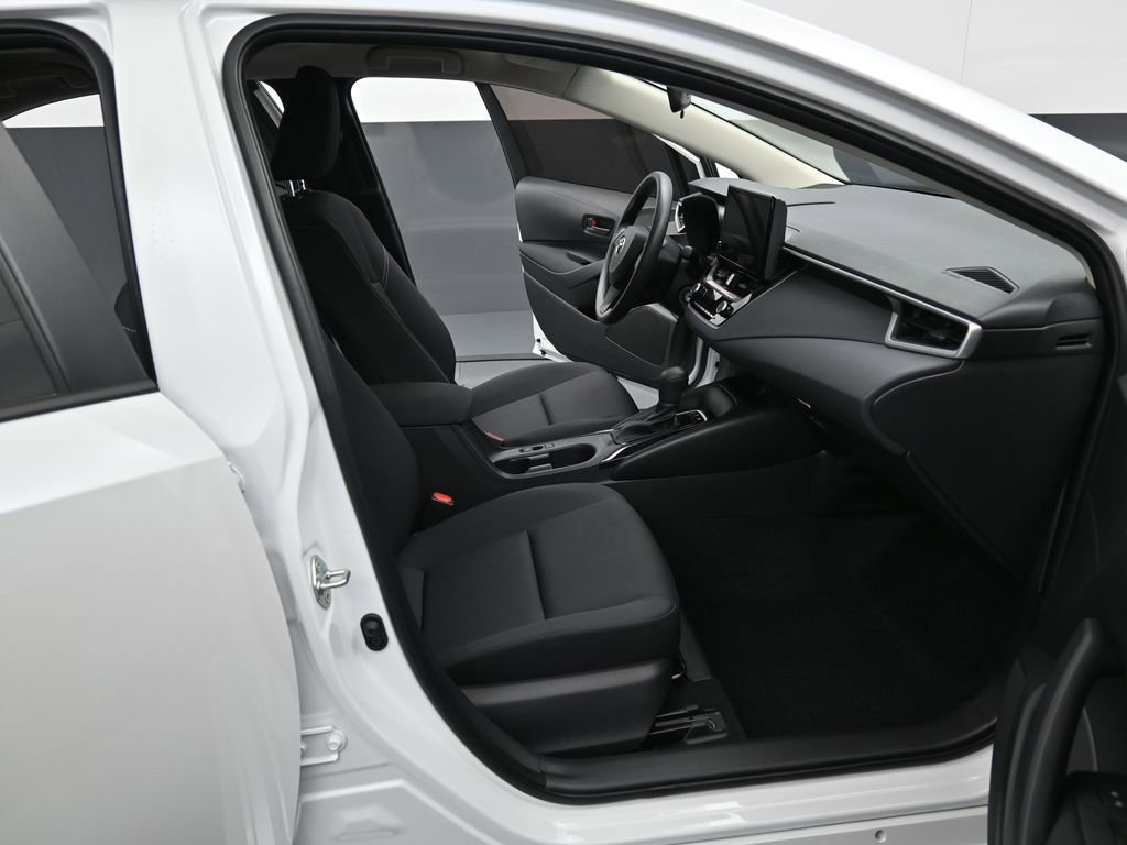 Certified 2026 Toyota Corolla LE FWD image 32