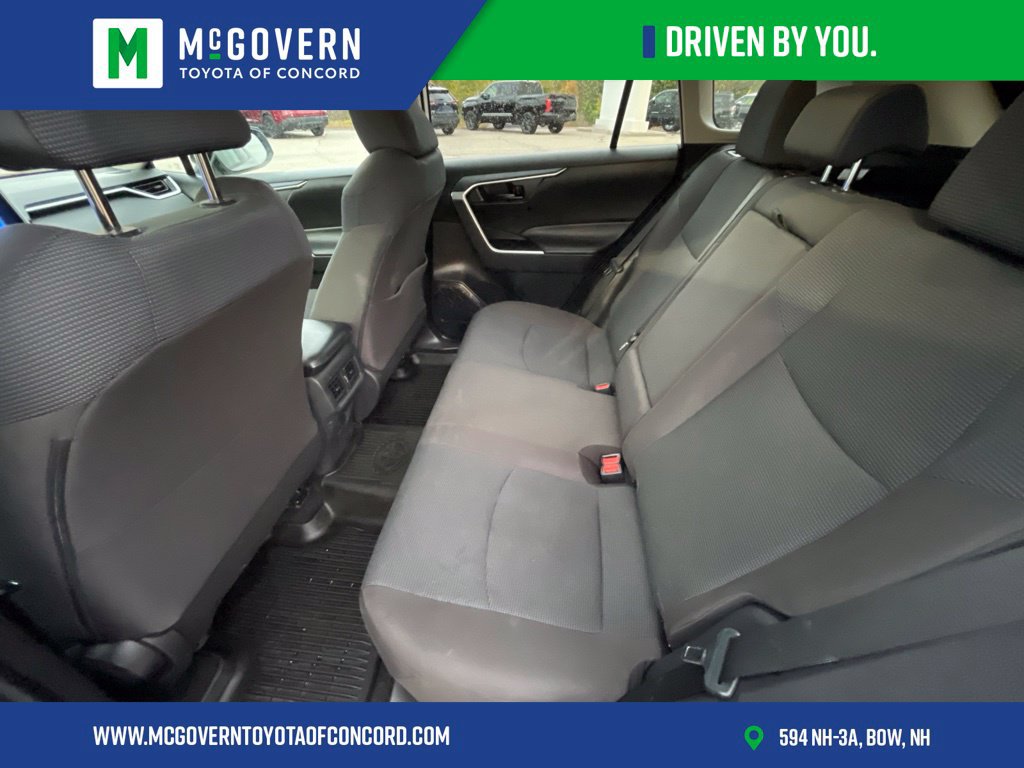 Used 2023 Toyota RAV4 LE AWD/4WD image 15