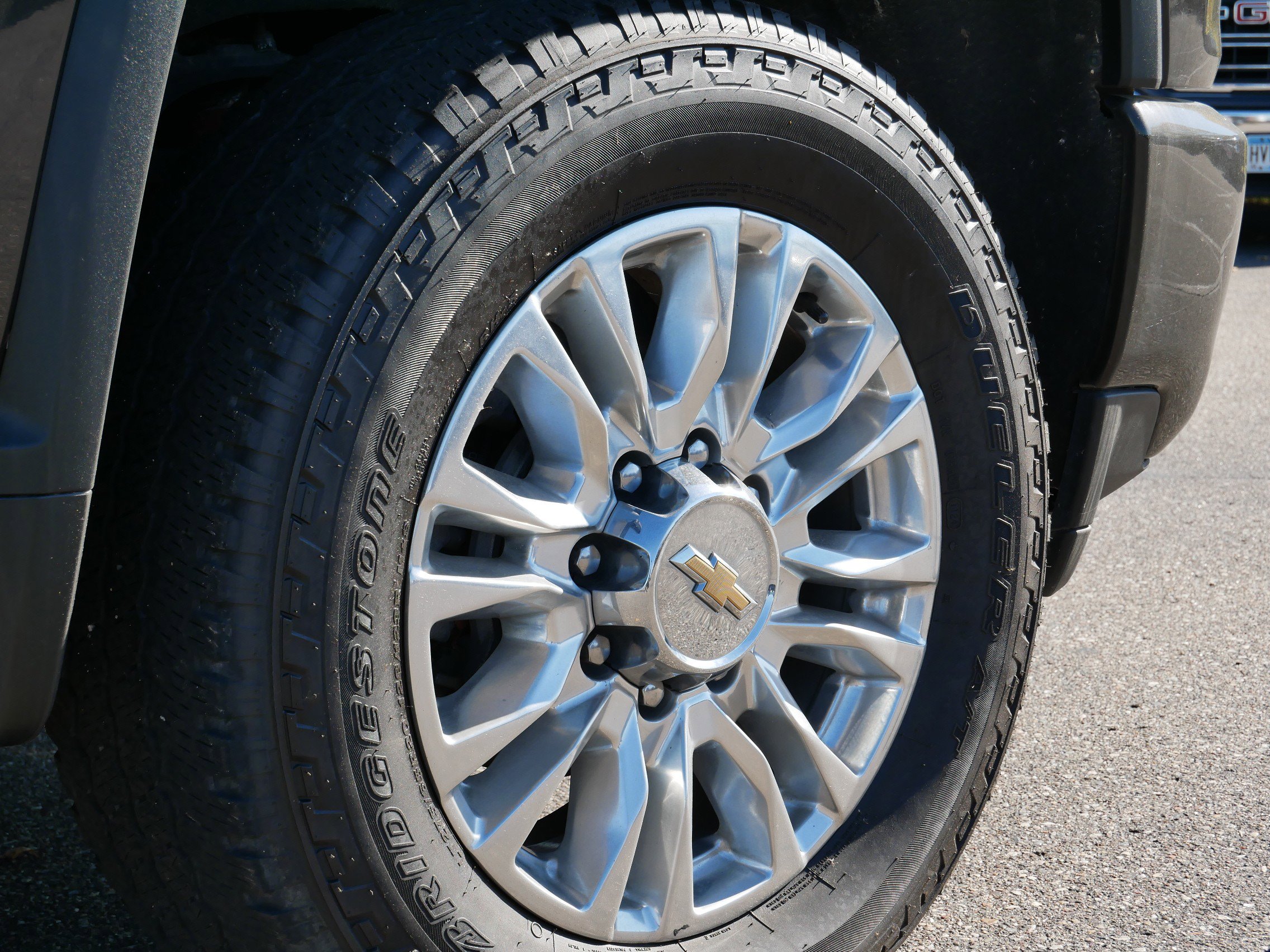 Used 2021 Chevrolet Silverado 2500 High Country w/ Z71 Off-Road Package image 9