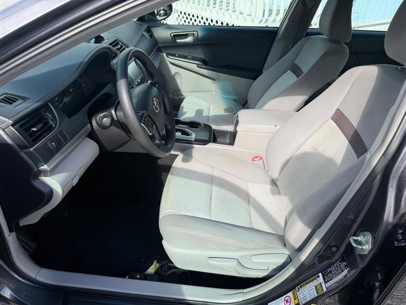 Used 2014 Toyota Camry FWD image 11
