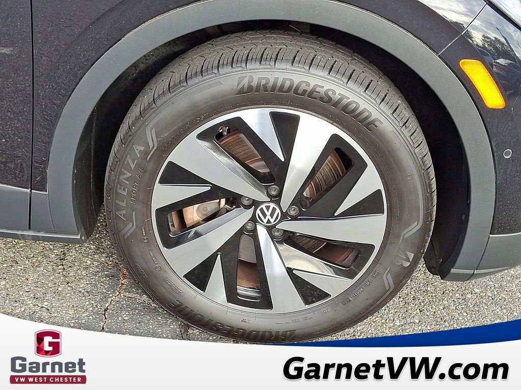 Certified 2023 Volkswagen ID.4 Pro image 9