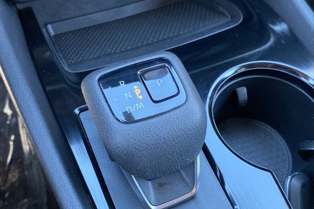 Used 2023 Nissan Rogue SV FWD image 19