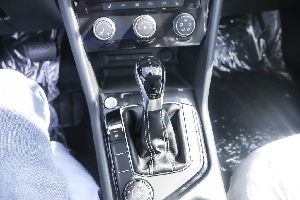 Used 2025 Volkswagen Taos S image 23