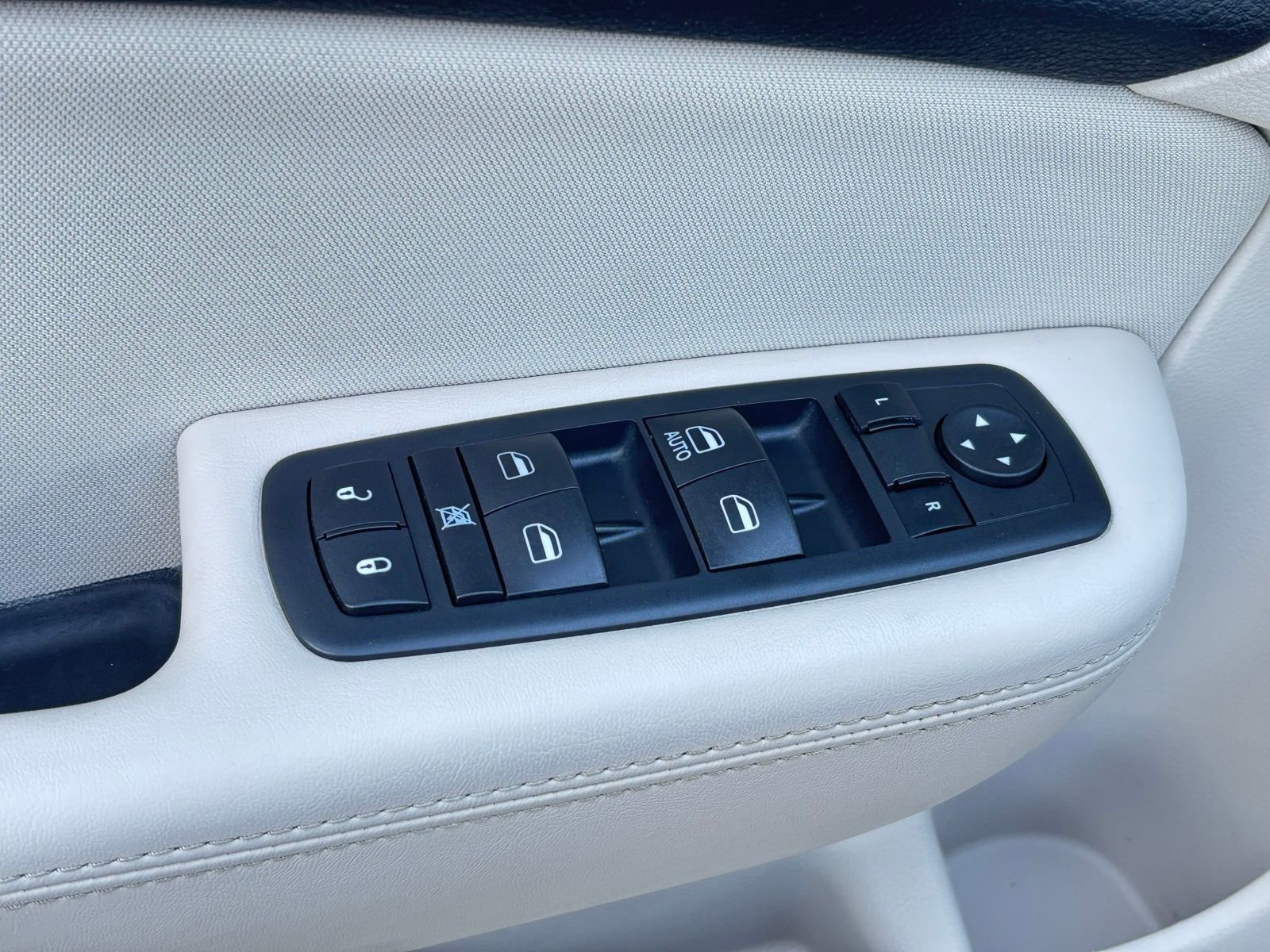 Used 2017 Chrysler 200 LX w/ Dark Appearance Package image 13