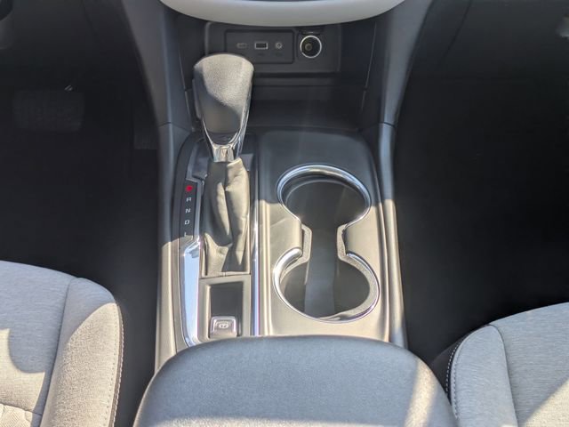 Used 2023 Chevrolet Equinox LS w/ LS Convenience Package image 19