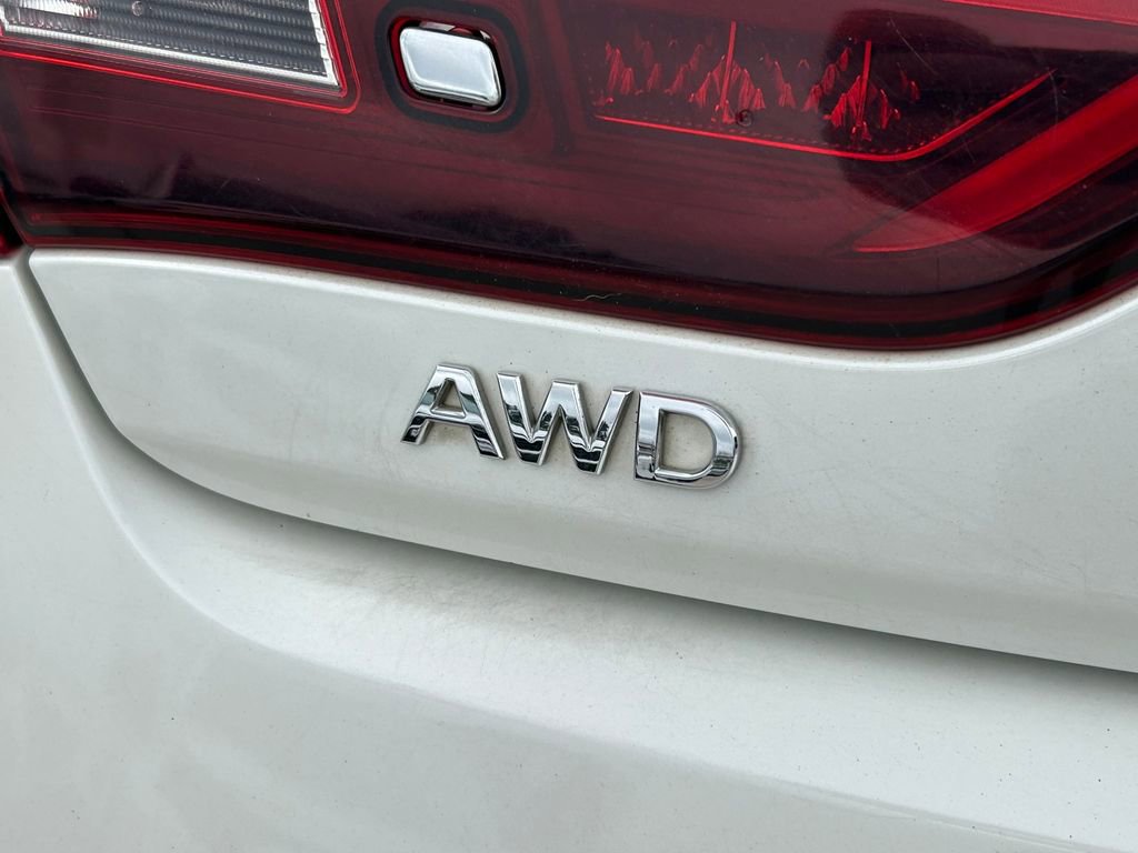 Used 2021 INFINITI Q60 Red Sport 400 w/ Proactive Package AWD/4WD image 13