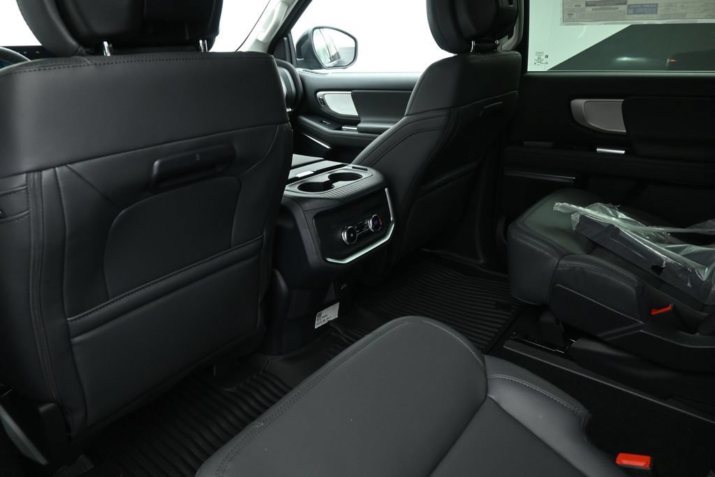 New 2027 Ford Expedition Max Active AWD/4WD image 15
