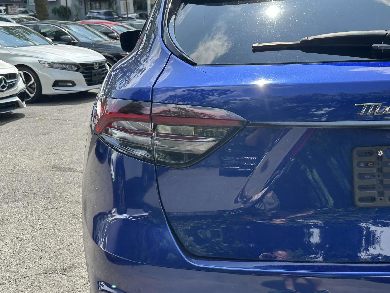 Used 2022 Maserati Levante Modena AWD/4WD image 5