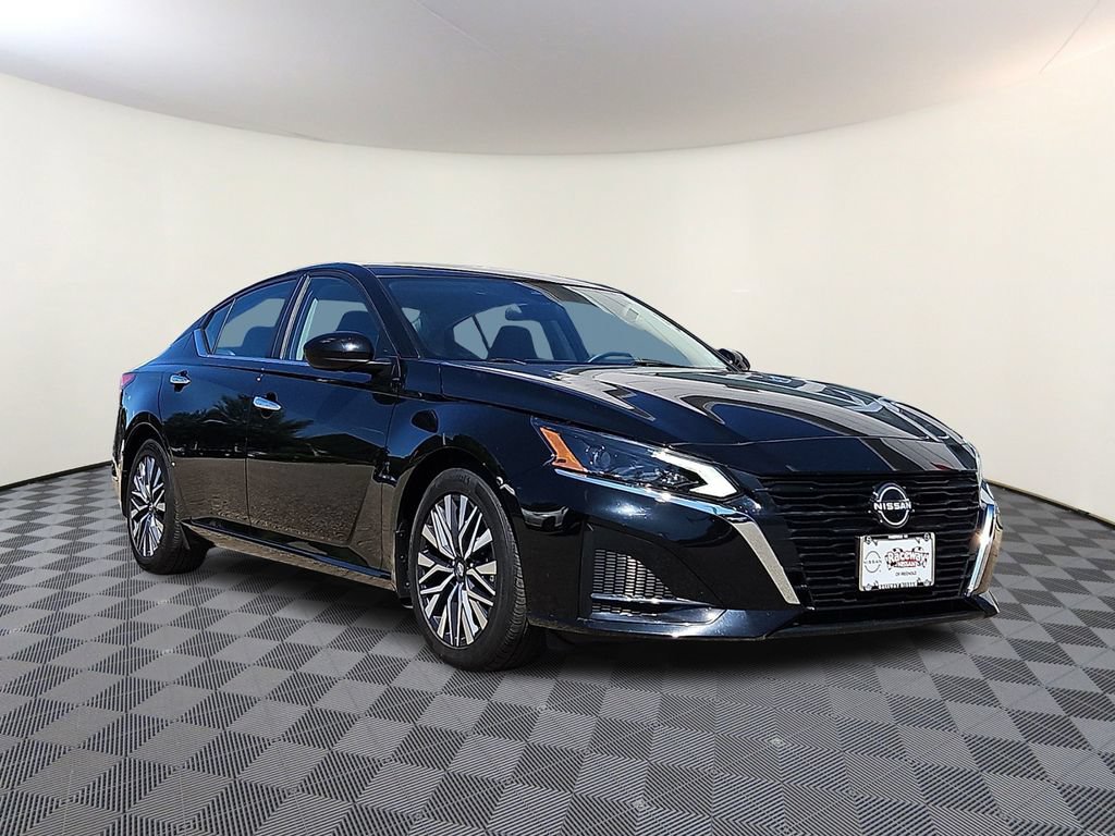 Certified 2023 Nissan Altima 2.5 SV