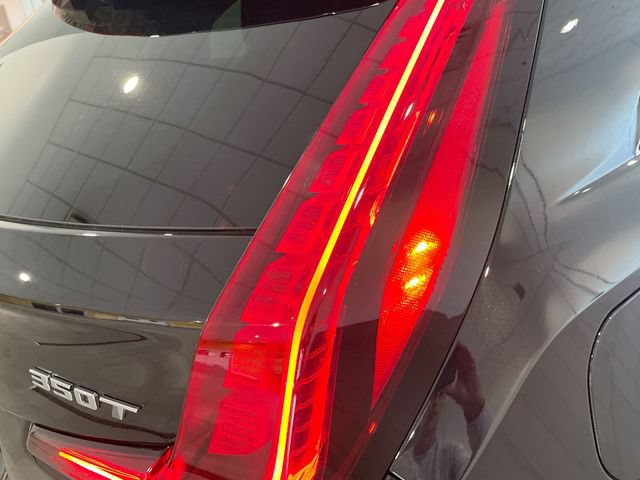 Used 2024 Cadillac XT4 Premium Luxury w/ Technology Package FWD image 13
