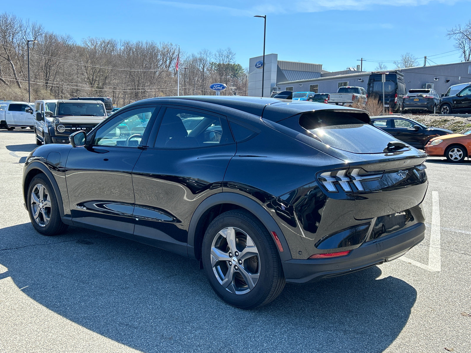 Used 2023 Ford Mustang Mach-E Select AWD/4WD image 4
