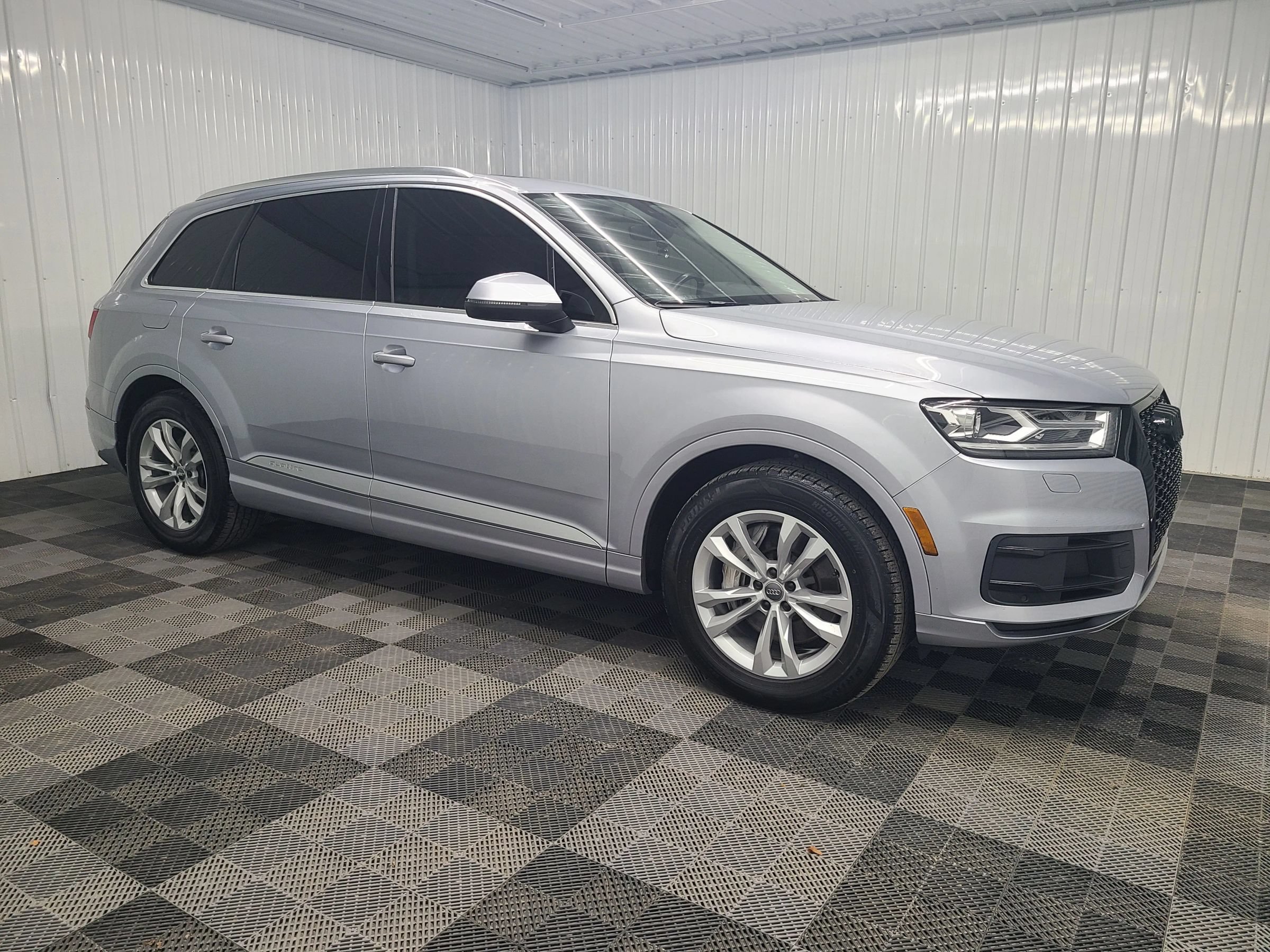 Used 2019 Audi Q7 2.0T Premium w/ Convenience Package AWD/4WD image 1