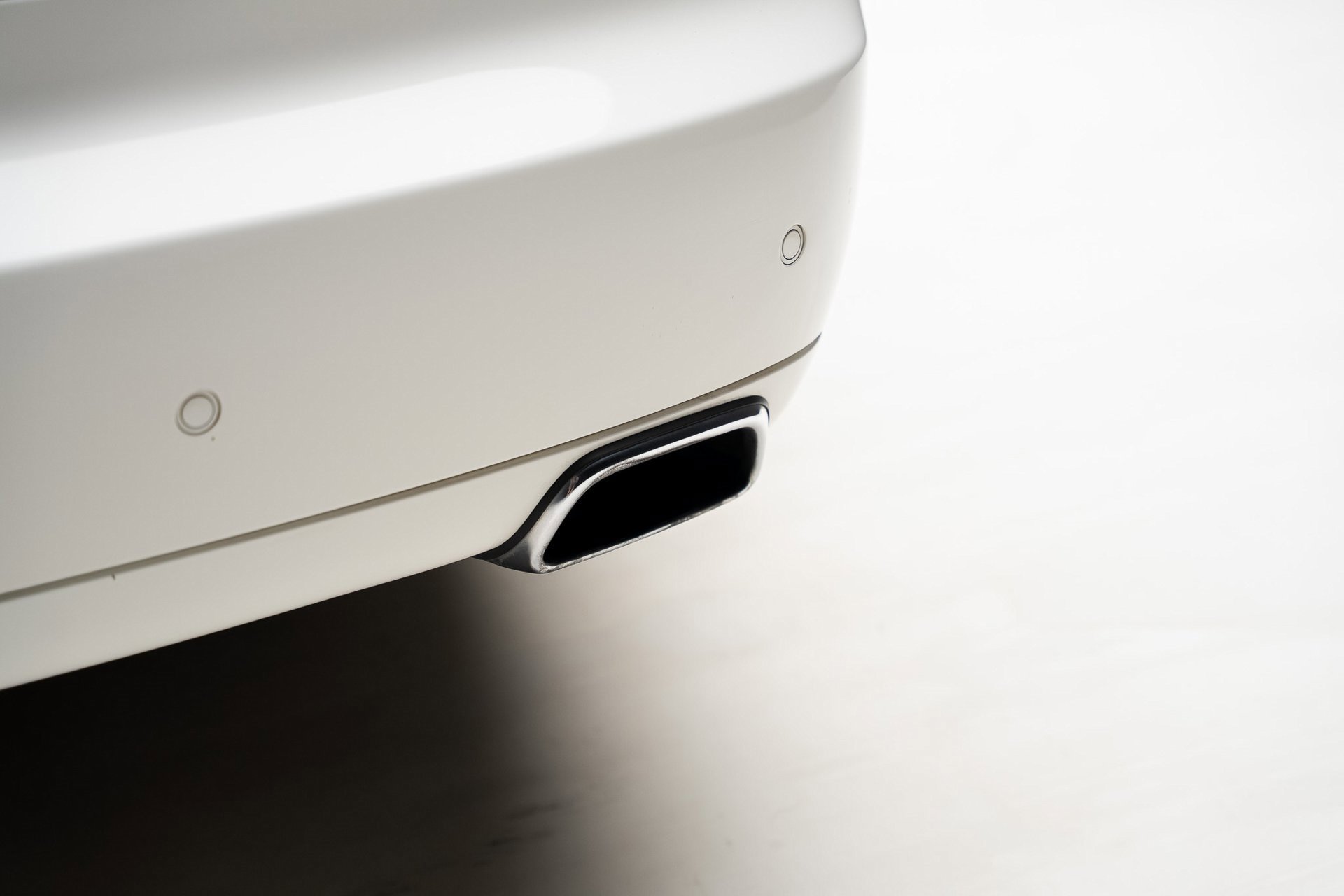 Used 2013 Rolls-Royce Phantom Drophead Coupe image 35