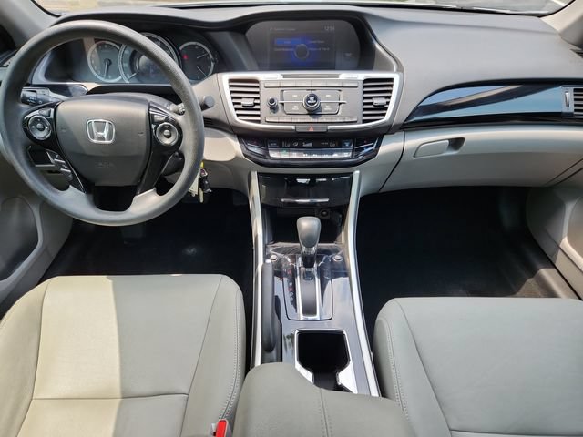 Used 2017 Honda Accord LX image 19