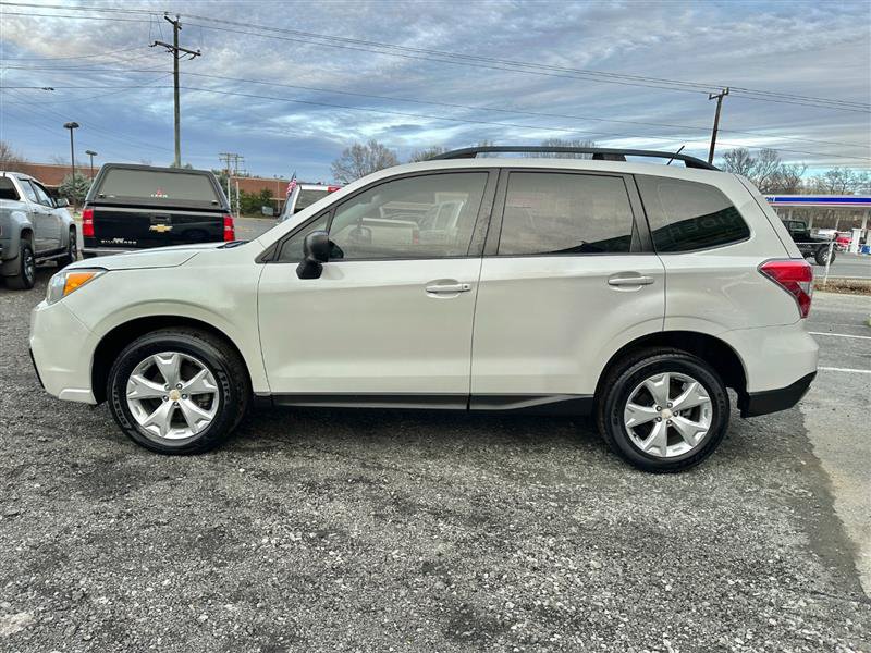 Used 2015 Subaru Forester 2.5i w/ Alloy Wheel Package AWD/4WD image 9