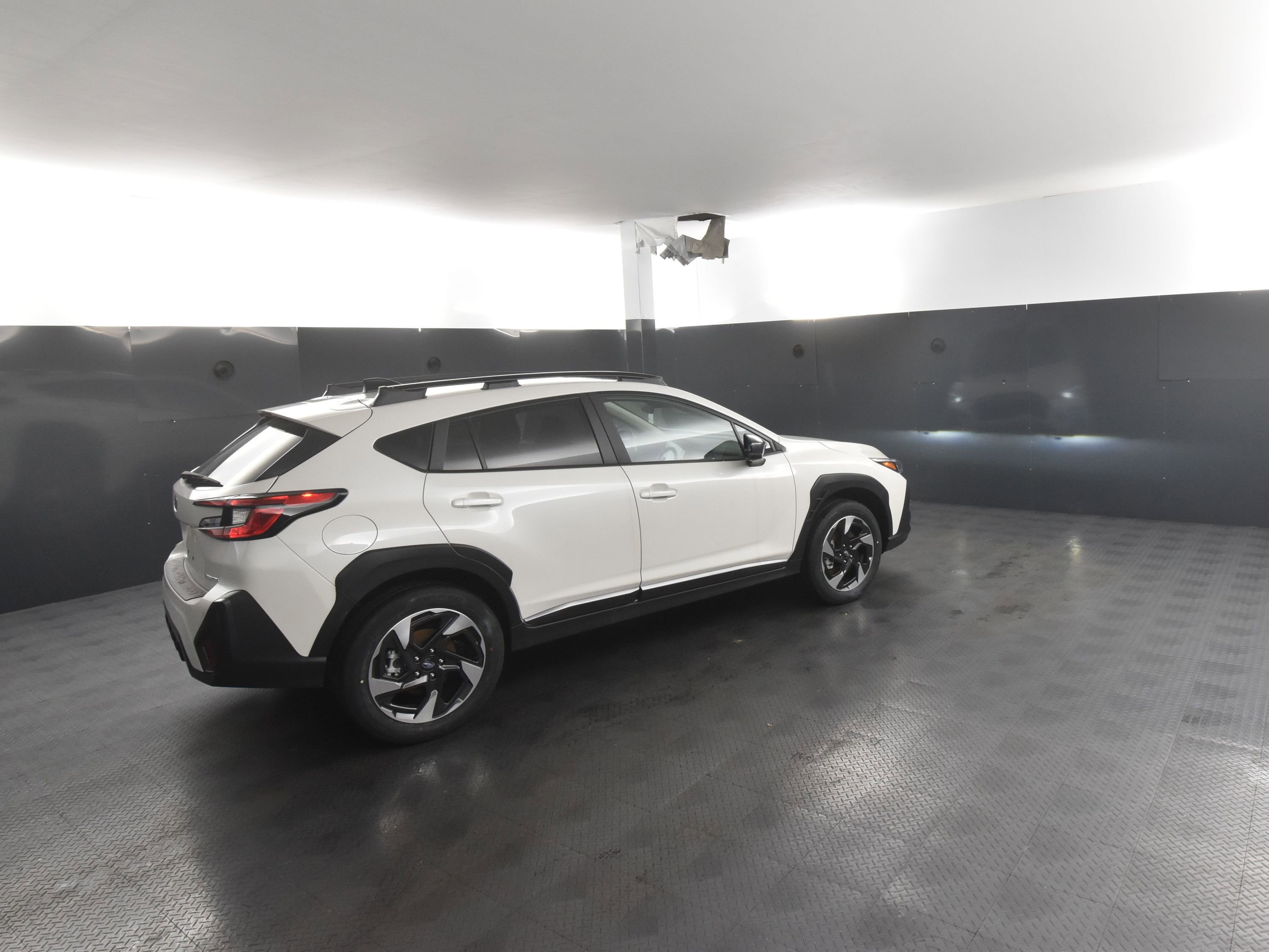 Certified 2025 Subaru Crosstrek 2.5i Limited w/ Popular Package #3A image 2