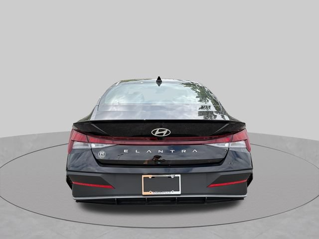 New 2026 Hyundai Elantra SEL Sport FWD image 14