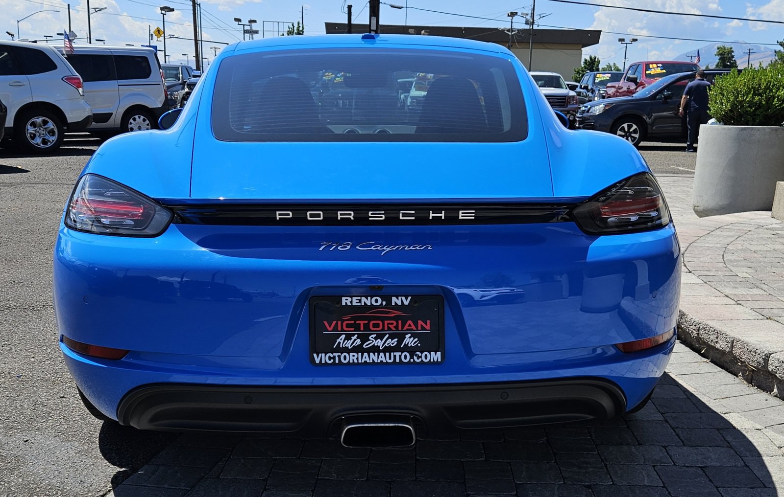 Used 2022 Porsche 718 Cayman RWD image 6