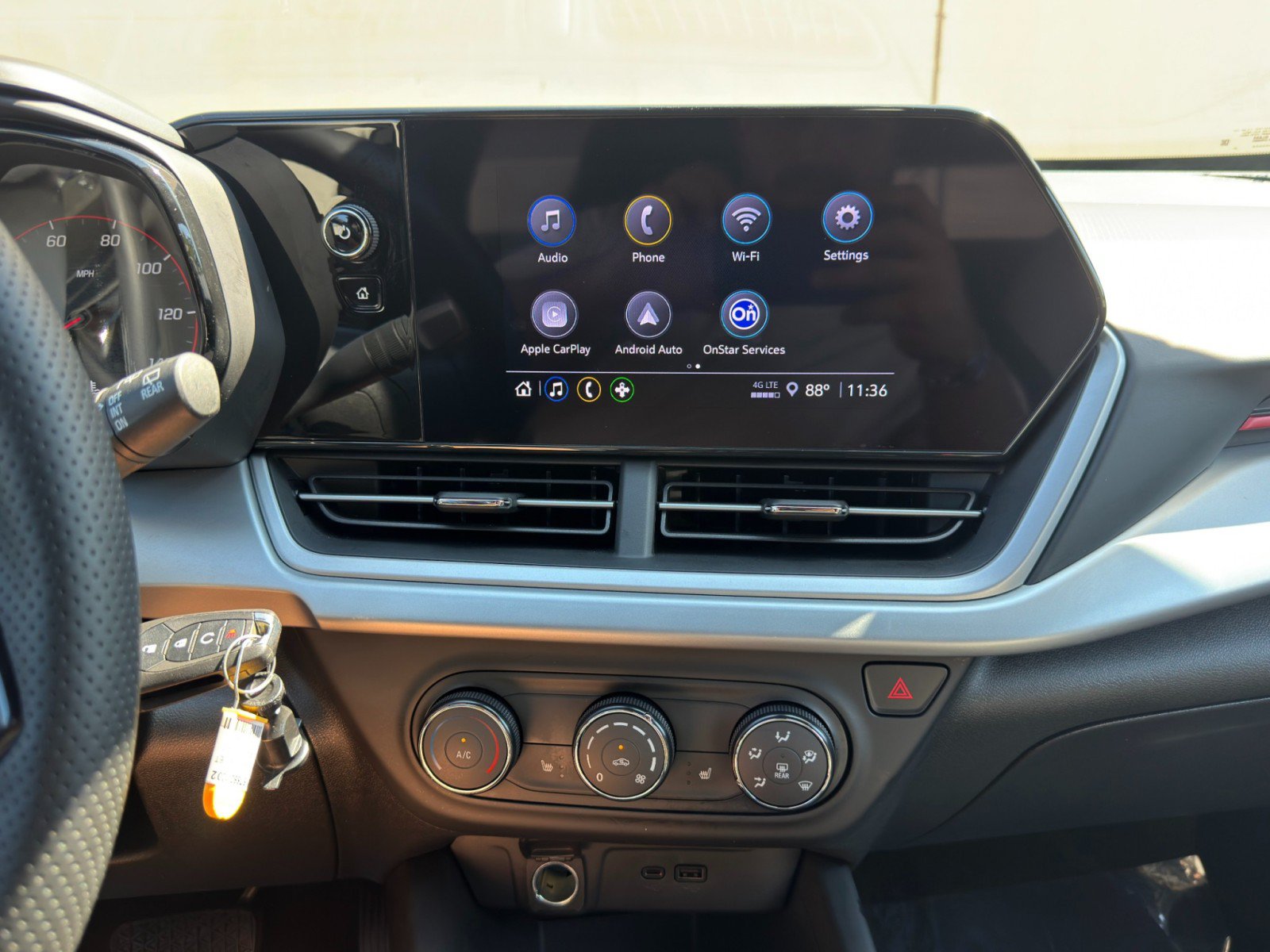 Used 2024 Chevrolet Trax RS w/ Driver Confidence Package FWD image 21
