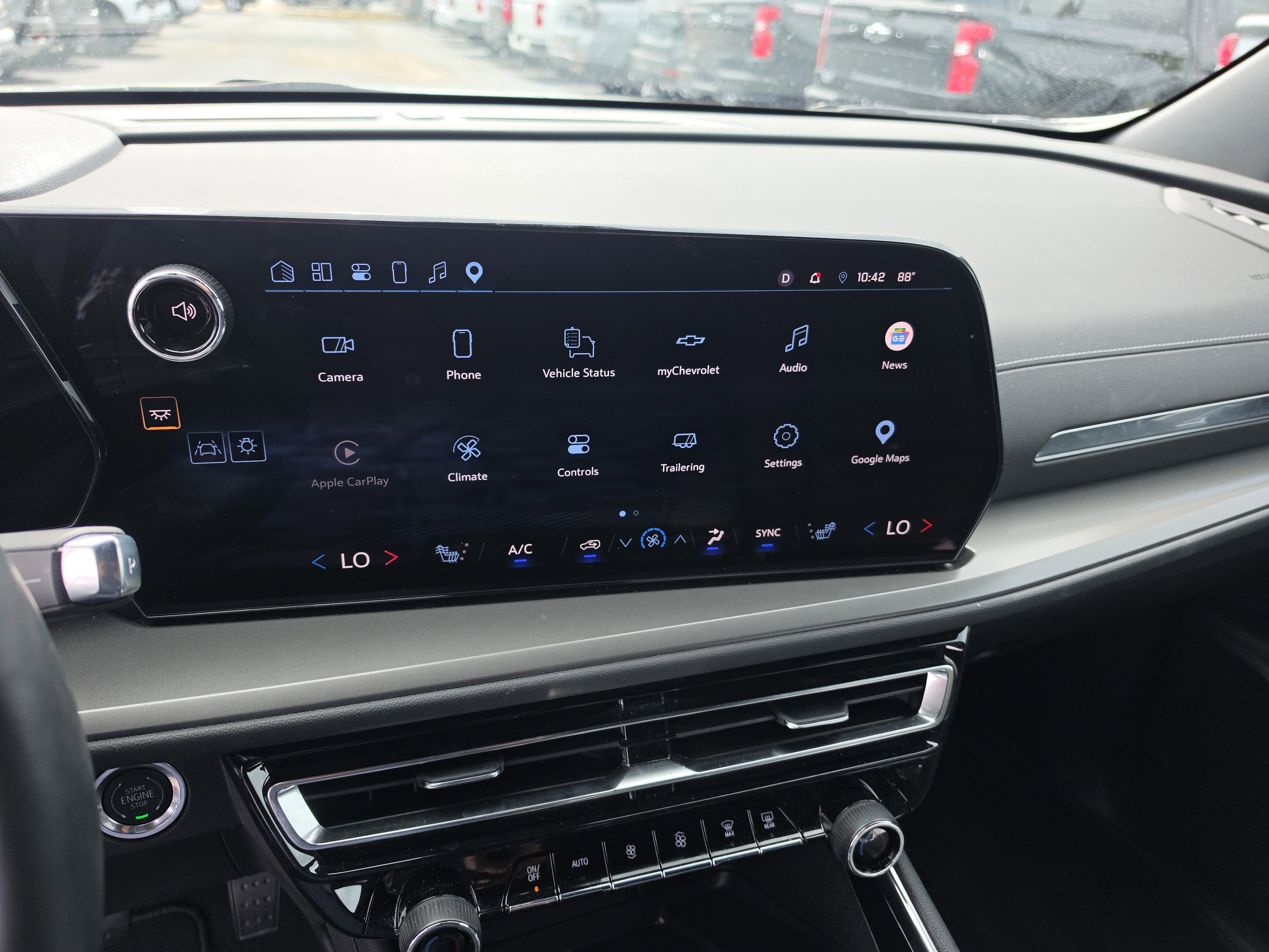 Certified 2026 Chevrolet Traverse LT FWD image 26