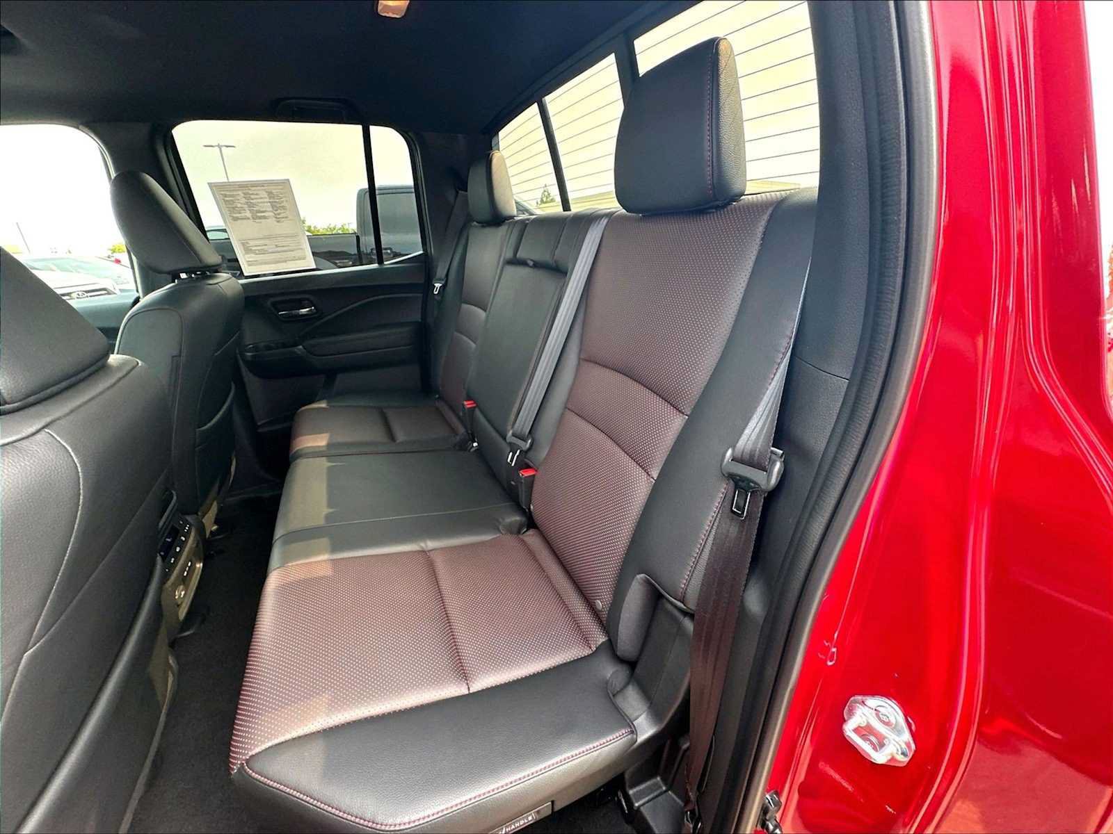 Used 2025 Honda Ridgeline Black Edition image 28