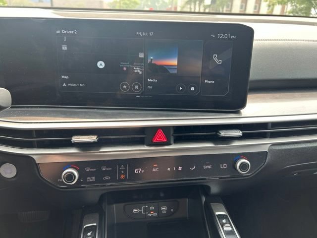 Certified 2025 Kia Sorento S w/ Panoramic Sunroof Package AWD/4WD image 10