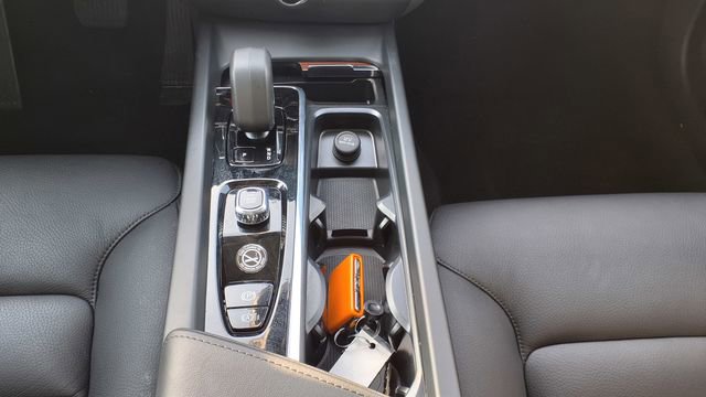 Certified 2025 Volvo V60 B5 Cross Country Plus image 28
