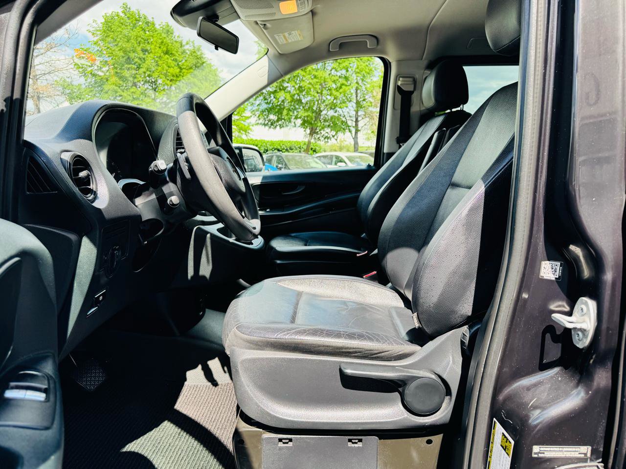 Used 2017 Mercedes-Benz Metris Passenger image 14