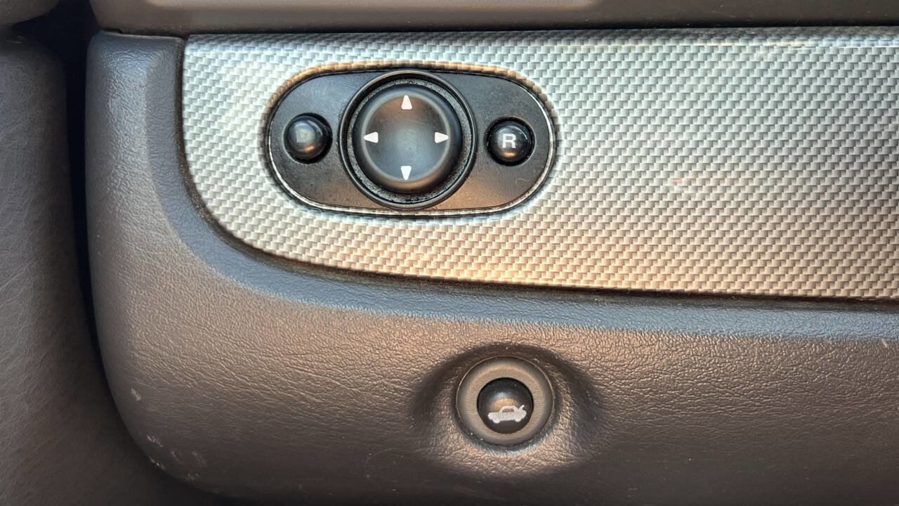 Used 2004 Chrysler Sebring LXi image 22