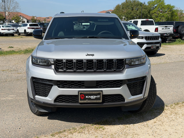 New 2026 Jeep Grand Cherokee Altitude AWD/4WD image 3