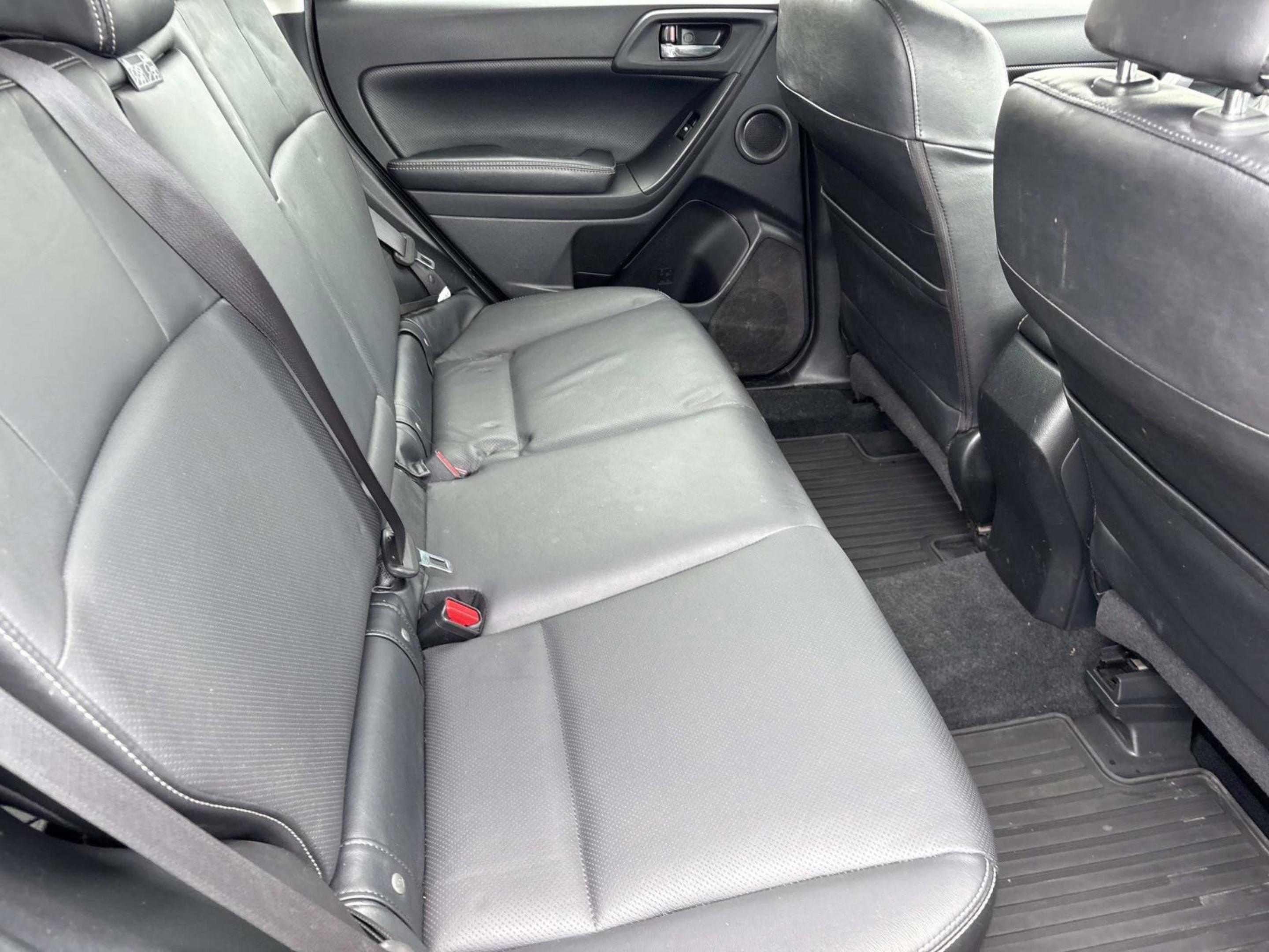 Used 2015 Subaru Forester 2.5i Limited AWD/4WD image 18