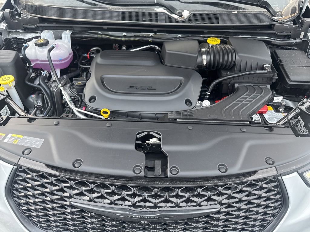 New 2026 Chrysler Pacifica Limited w/ S Appearance Package image 53