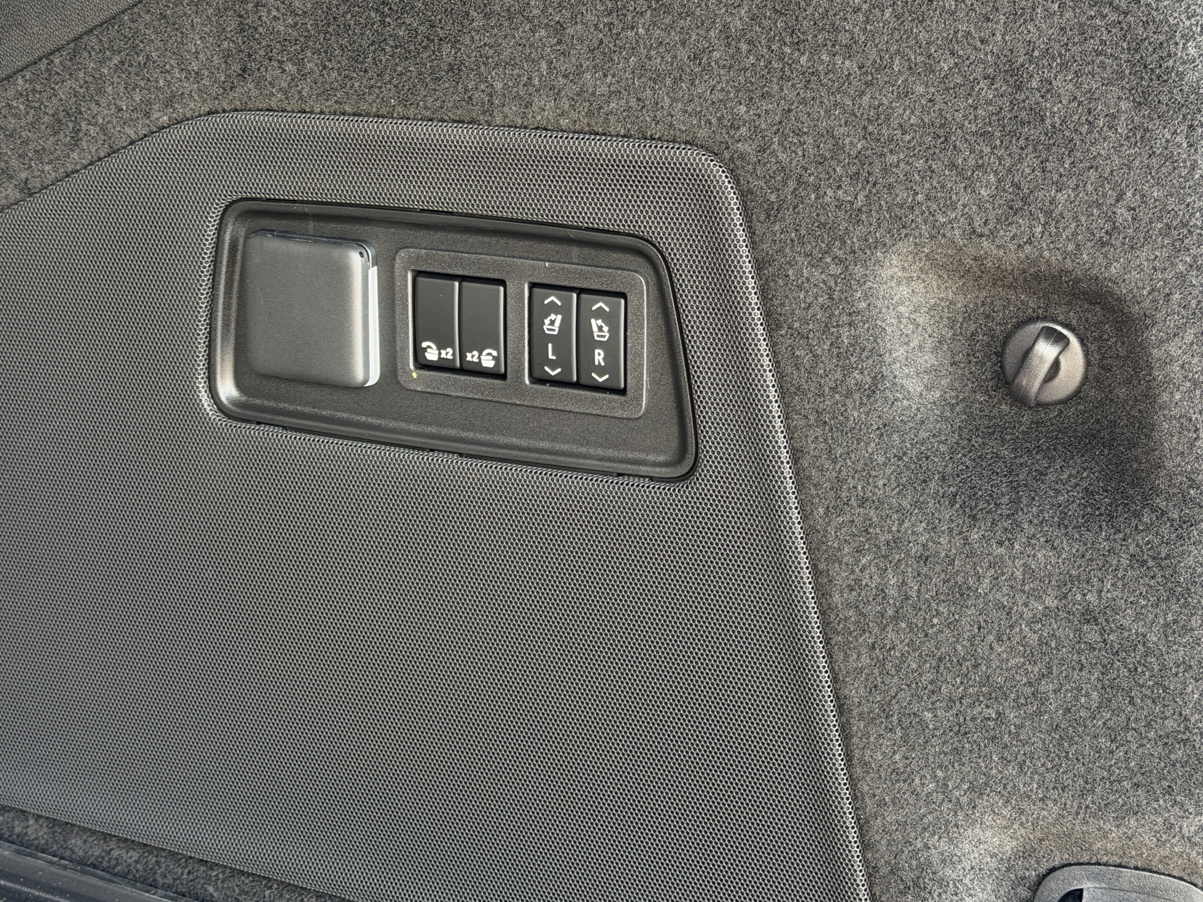 New 2026 Cadillac Escalade Platinum Sport image 6