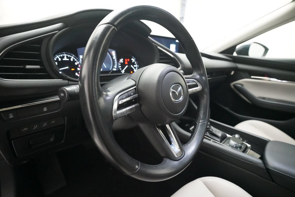 Used 2022 MAZDA MAZDA3 s FWD image 8