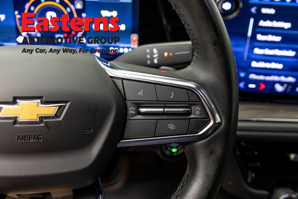 Used 2025 Chevrolet Tahoe LT AWD/4WD image 16